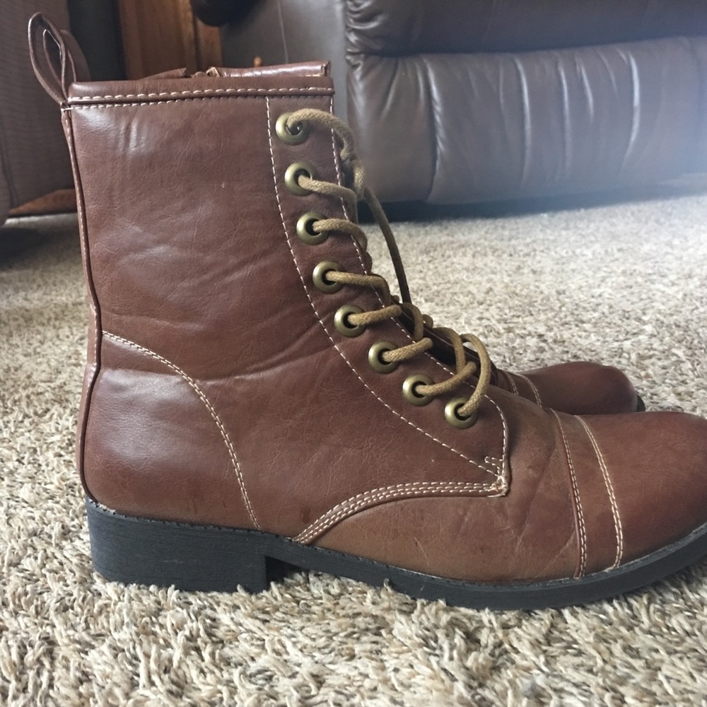 Bamboo brown combat style boots