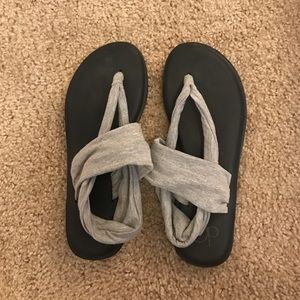 Super comfy flip flops