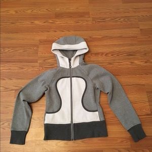 Grey & White LuluLemon Jacket 🖤