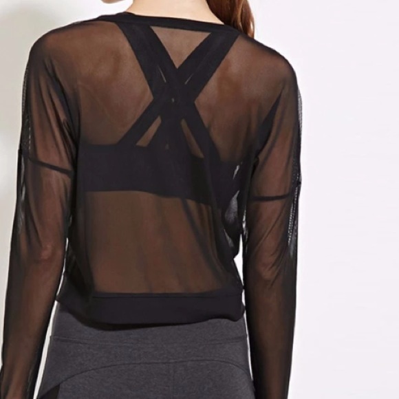 SOLD !! A Basic for Spring ! - Picture 3 of 3