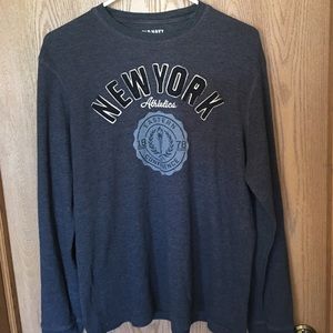 Old navy long sleeve shirt