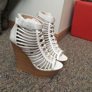 White wedges