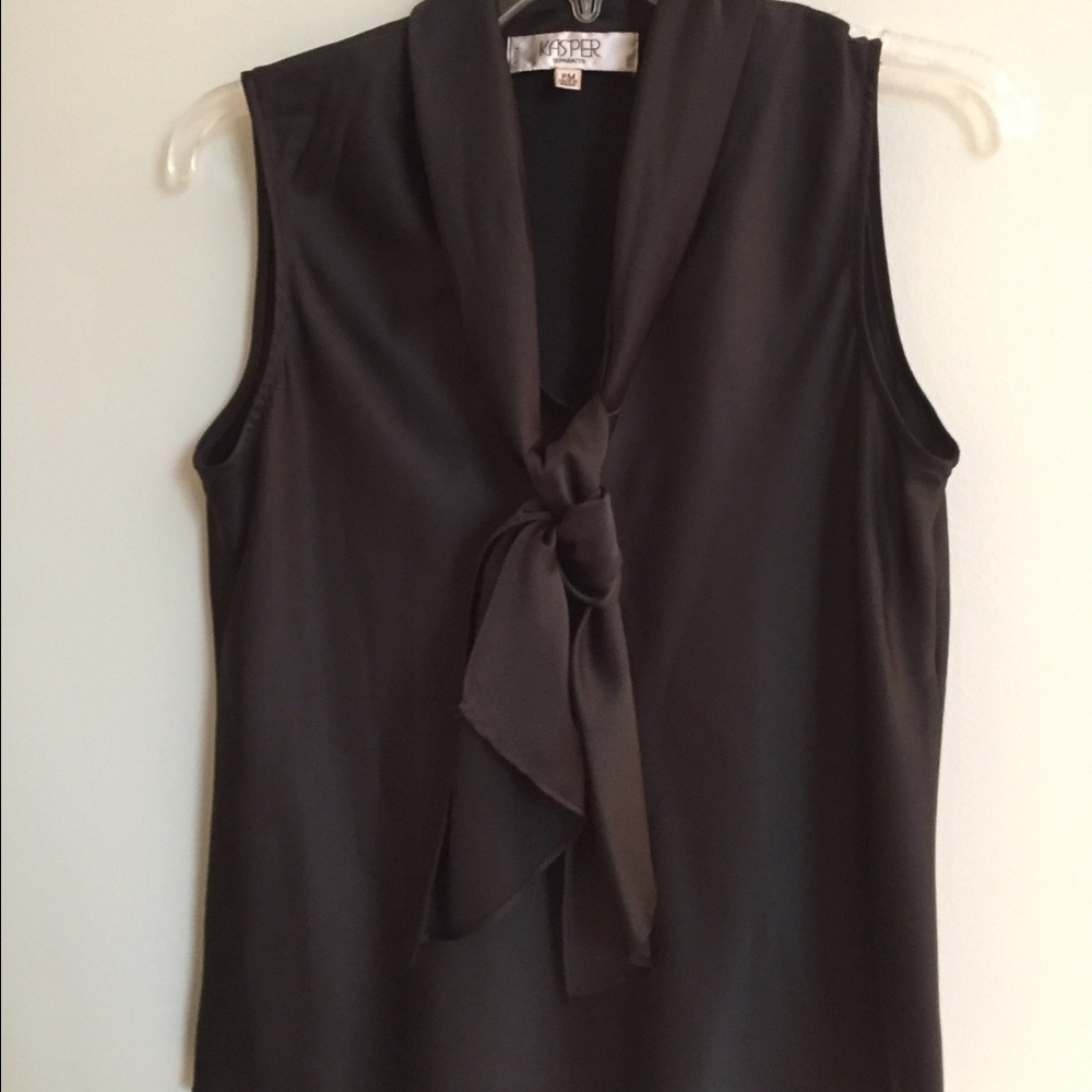 Black sleeveless blouse with tie