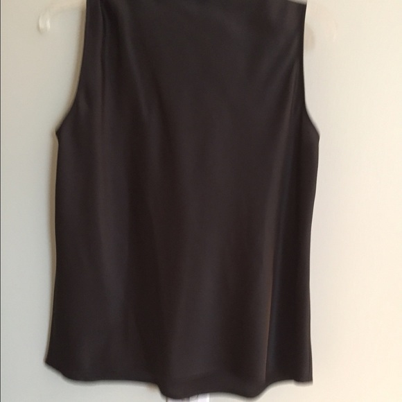 Black sleeveless blouse with tie - Picture 3 of 3