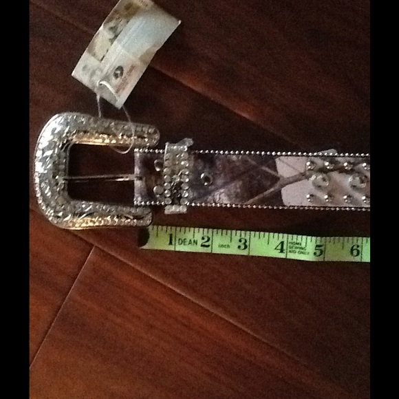 MOSSY OAK LADIES CAMO PRINT CRYSTAL STUD BELT - Picture 4 of 6