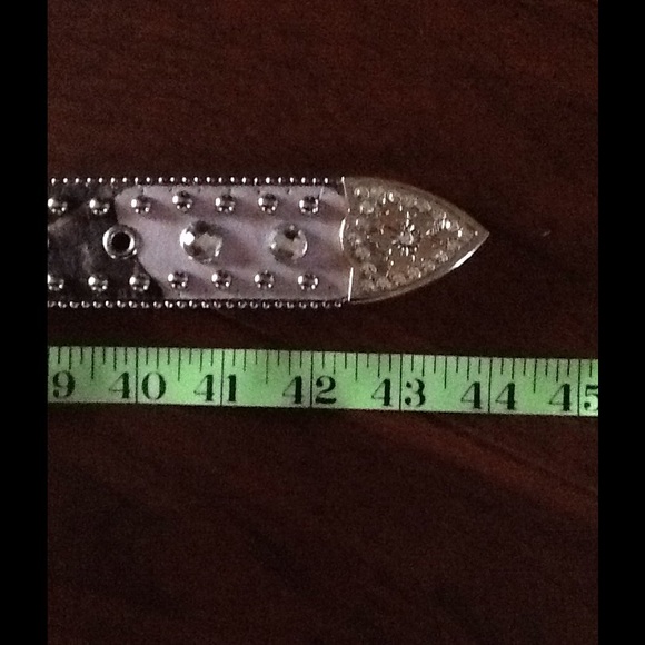 MOSSY OAK LADIES CAMO PRINT CRYSTAL STUD BELT - Picture 6 of 6