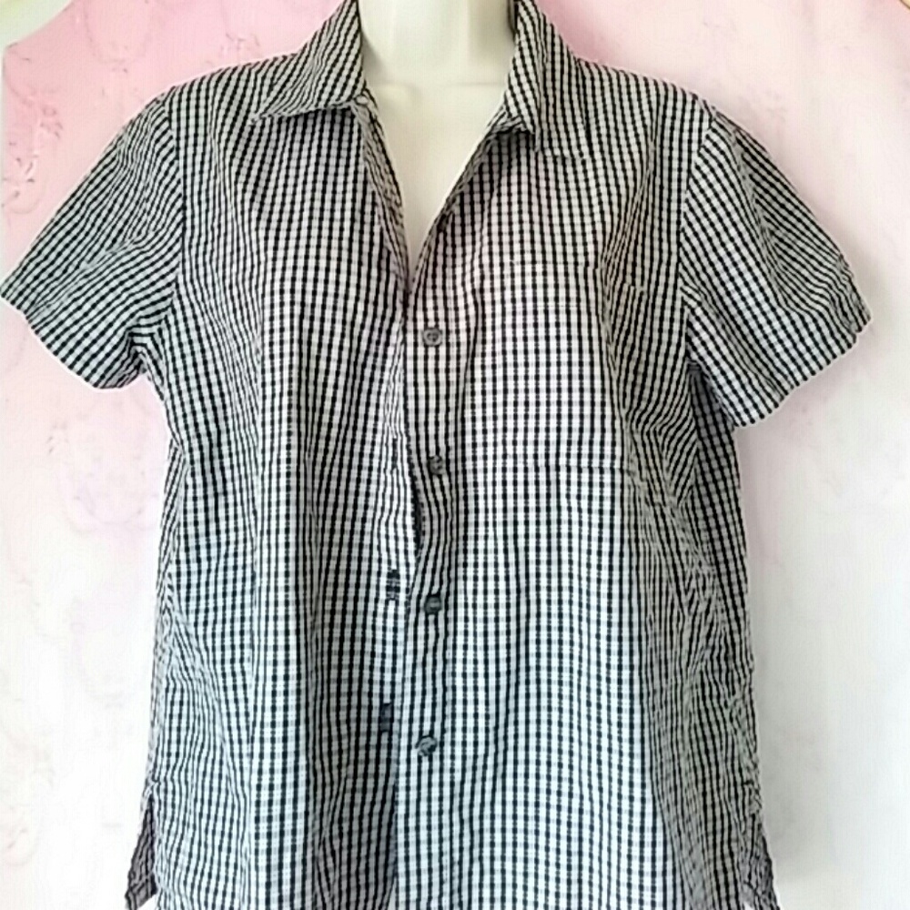 Black white and tan button up shirt