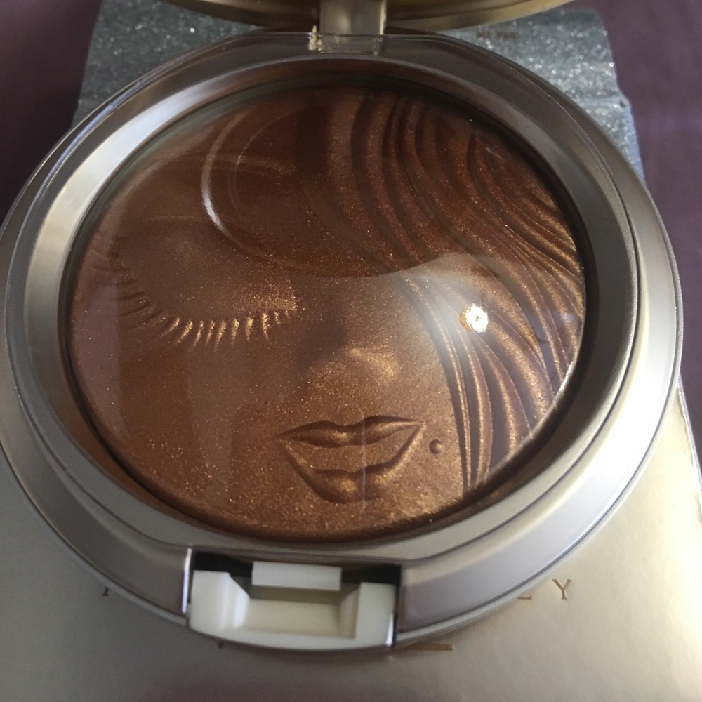 Mariah Carey my mimi extra dimension skin finish
