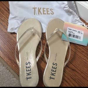 Tkees sandals