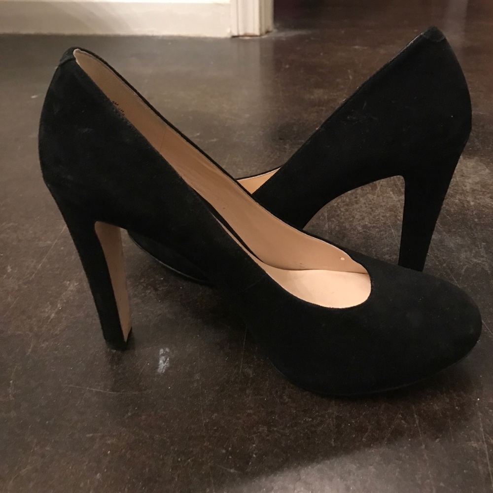 Nine West black suede heels!