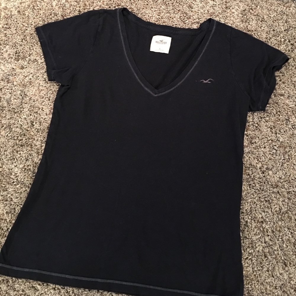 Hollister vneck
