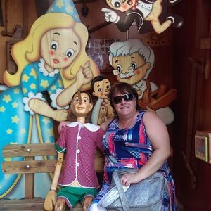 Meet your Posher, Lucy