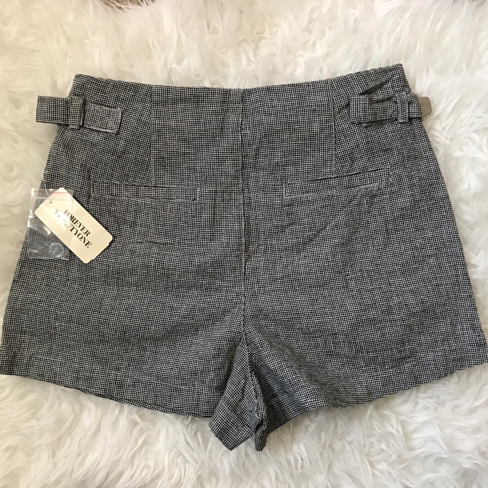 High Waisted Shorts - Picture 2 of 3