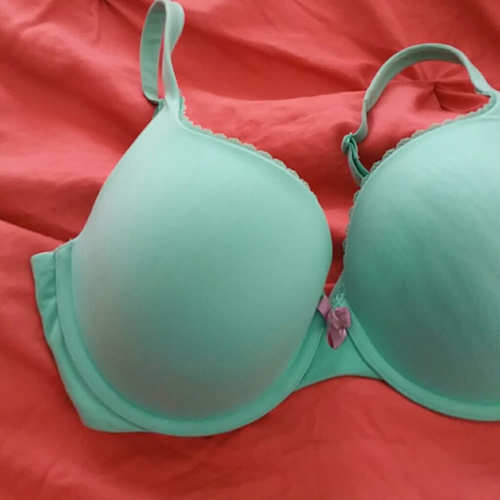 VS bra never worn