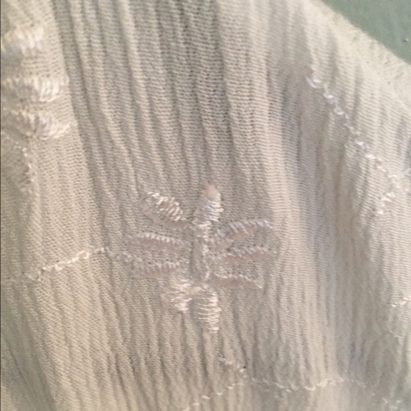 White button down blouse - Picture 3 of 3