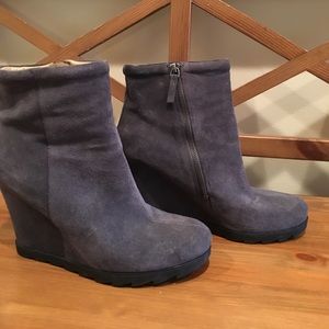 Nine West grey booties