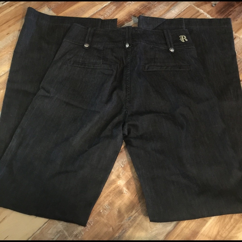 Rich and skinny jeans