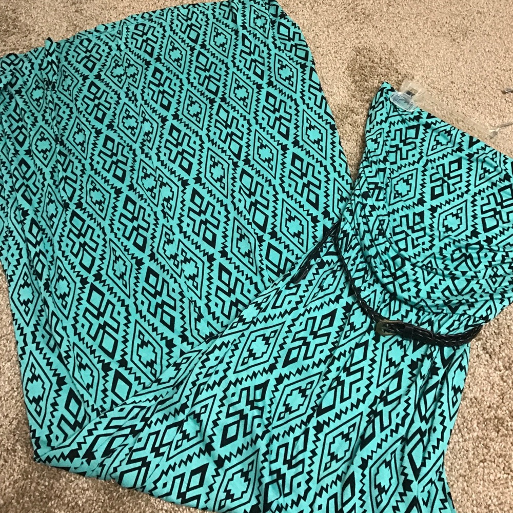 Tribal maxi dress 👗 NWT!