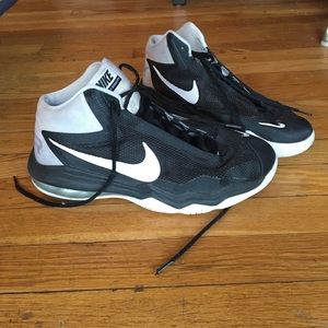 Nike Men's Air Max Basketball Sneakers