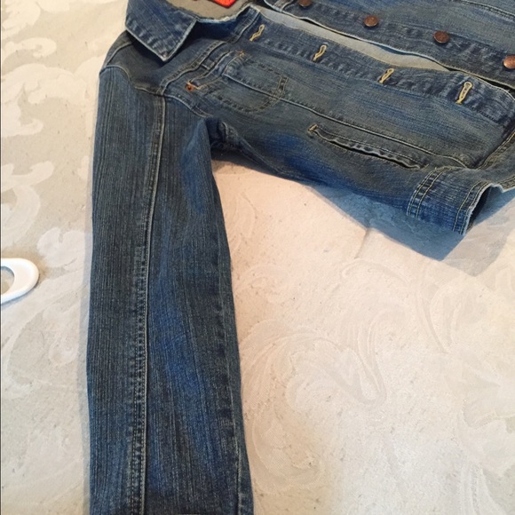 Blue Jean Jacket - Picture 2 of 4