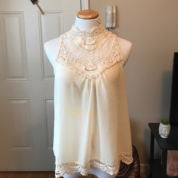 Beautiful Tunic Top - Picture 2 of 6