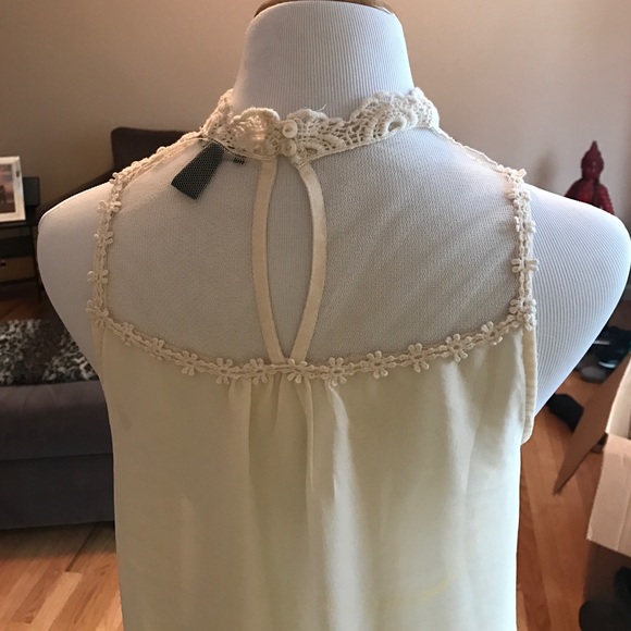 Beautiful Tunic Top - Picture 5 of 6