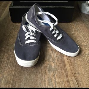 Keds navy blue size 8