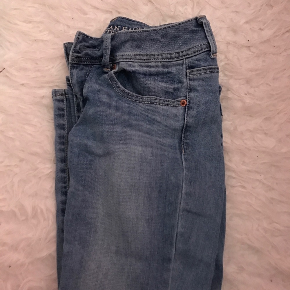 American Eagle Light wash kick boot jeans