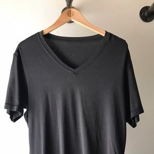 Men's Lululemon 5 yr Basic V-Neck Tee (M) - black