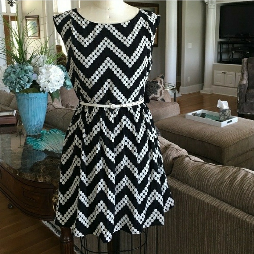 ✨🎉Flash Sale🎉✨NWT Pink Owl Zig Zag Polka Dot