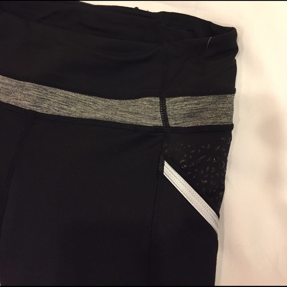 lululemon athletica Pants - lululemon lululemon athletica Pants - lululemon