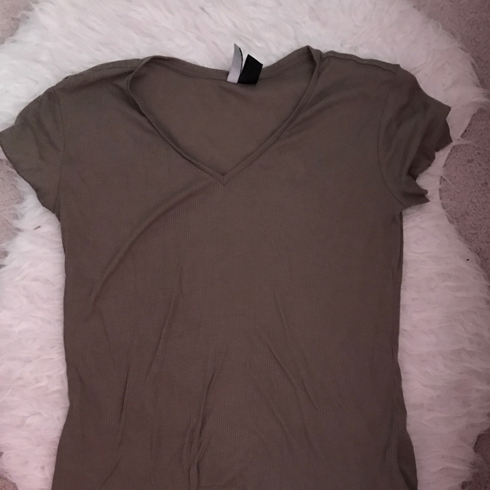 H&M army green V neck tee