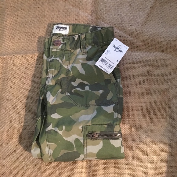 Size 5 Osh Kosh Camo cargo pants - Picture 2 of 4