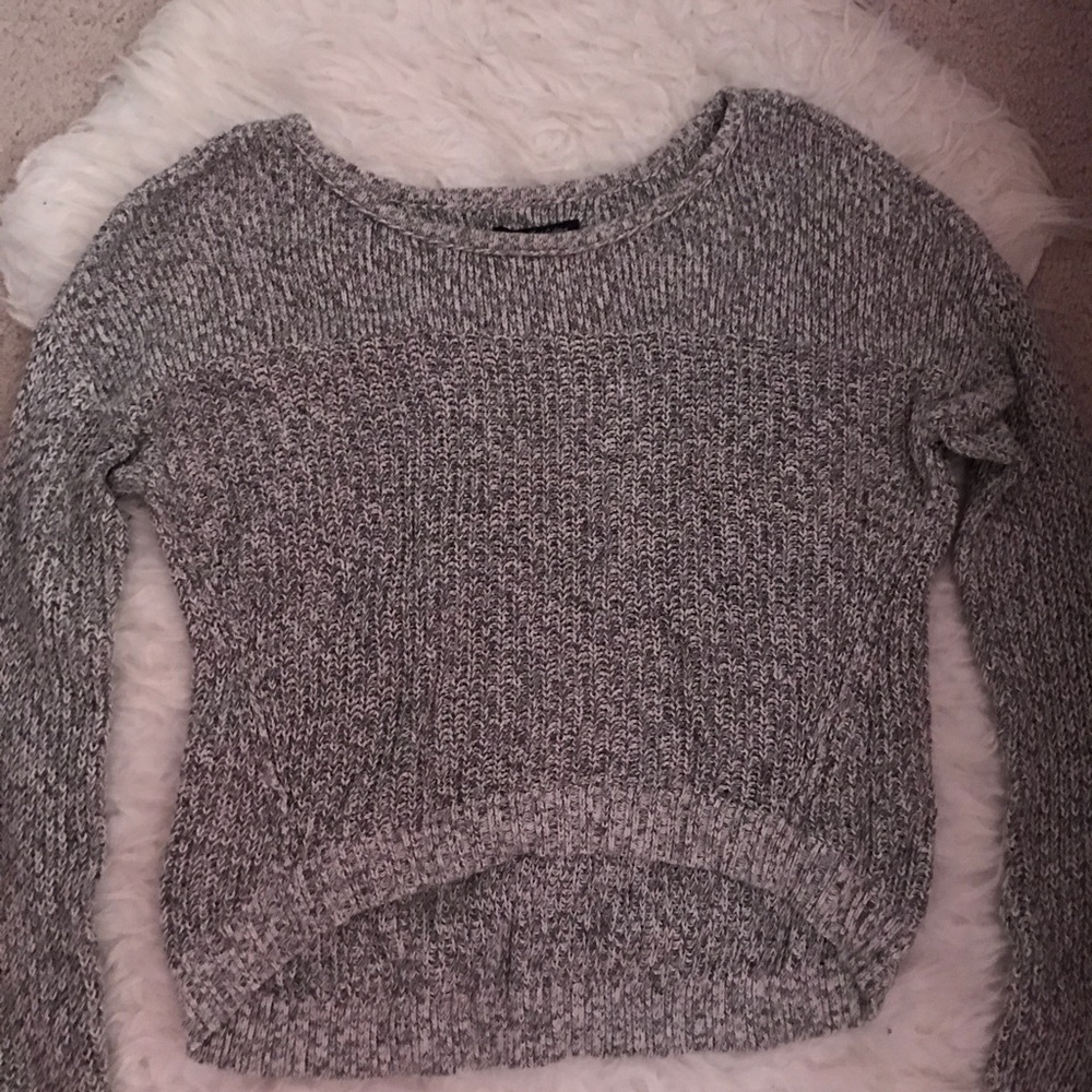 Cropped grey knit American Eagle sweater