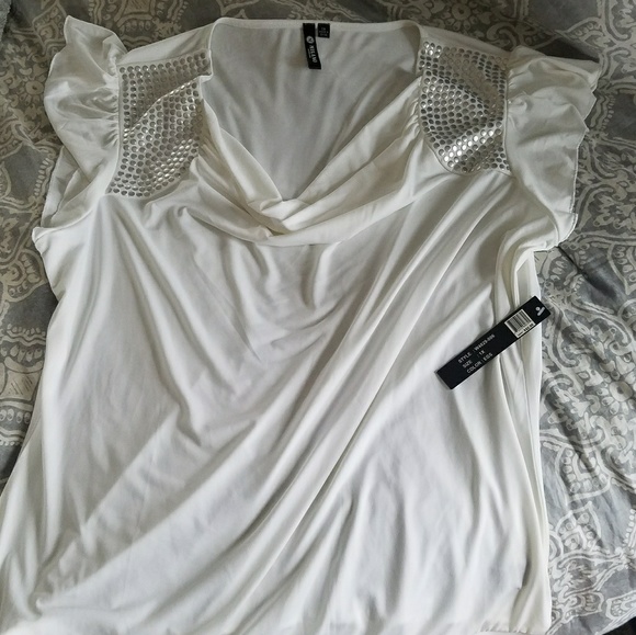 White Shirt - never been worn! - Picture 1 of 3