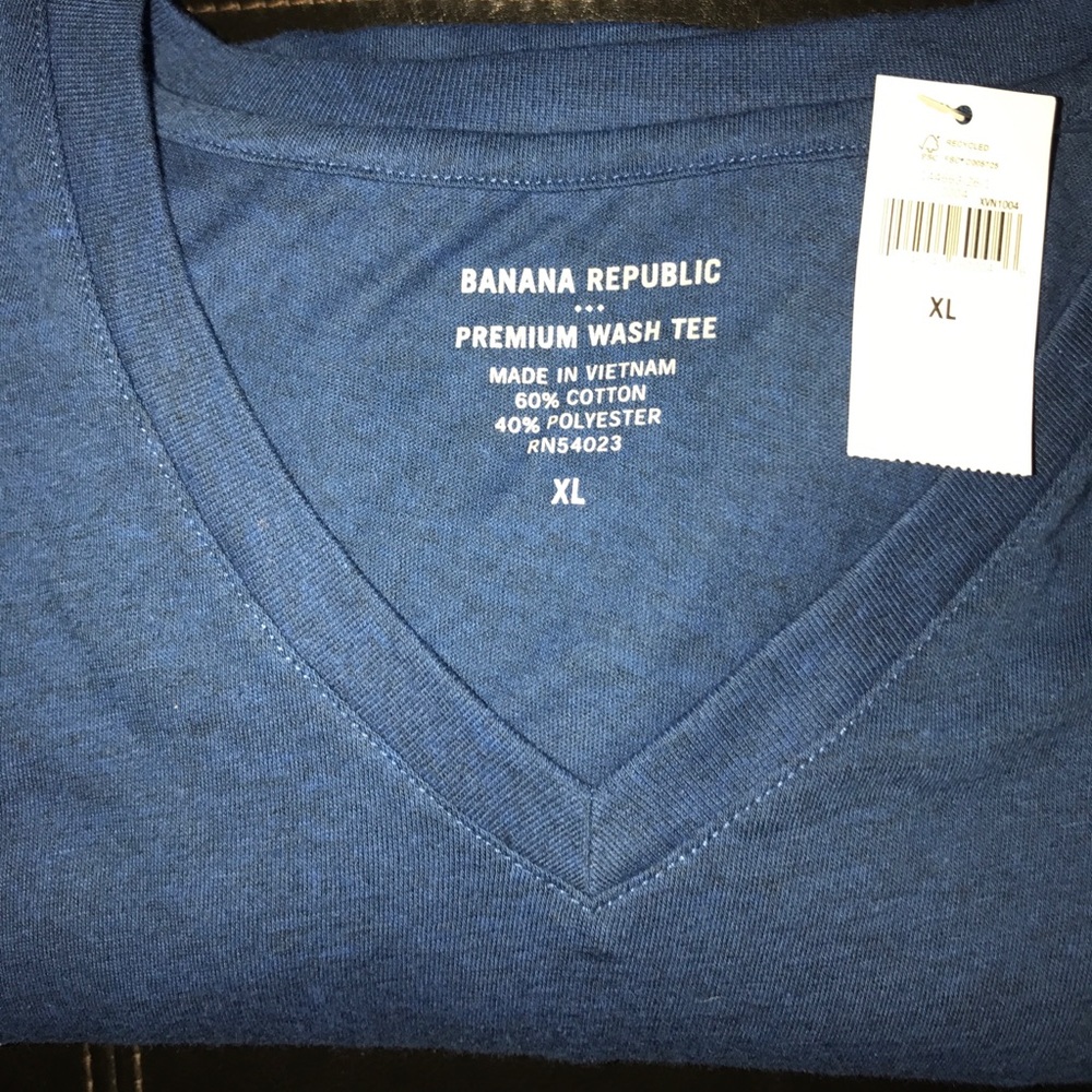 NWT Men's Banana Republic Premium Wash Tee
