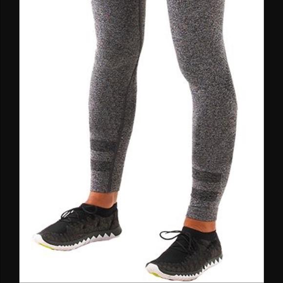 Gymshark Version 1 Limited Edition Leggings - Picture 3 of 5