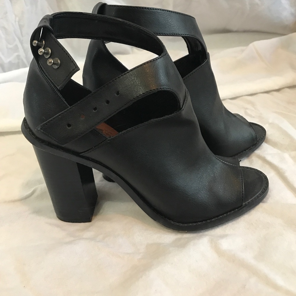 Crown vintage shoes