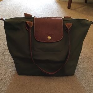 Longchamp Le Pliage Medium Tote