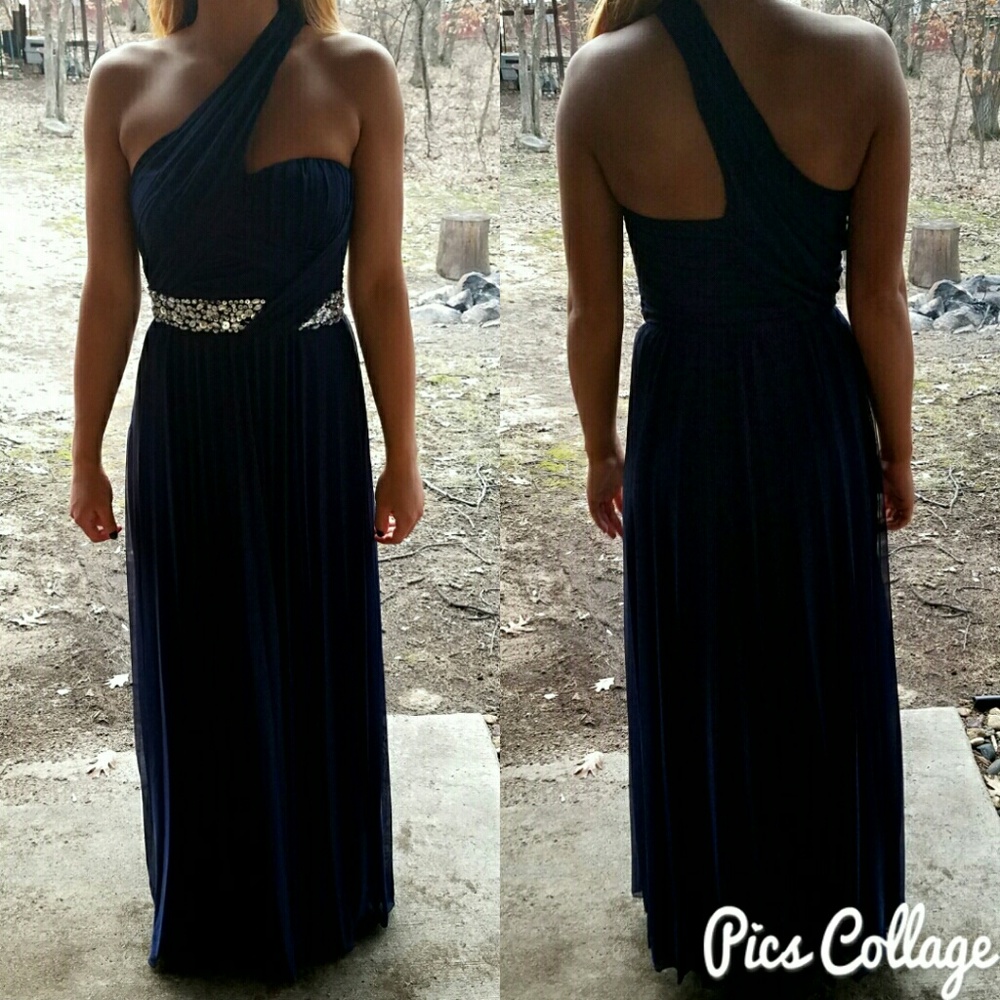Navy blue prom dress