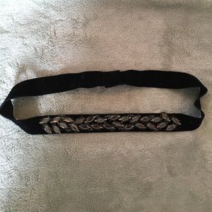 Stretchy loft belt
