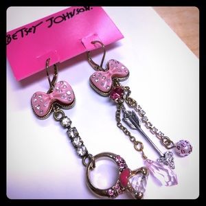 Pink bows and arrow bling ring earrings