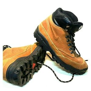 Nike Air ACG Trail Hiking Boots