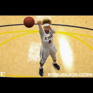 Meet your Posher, Raven