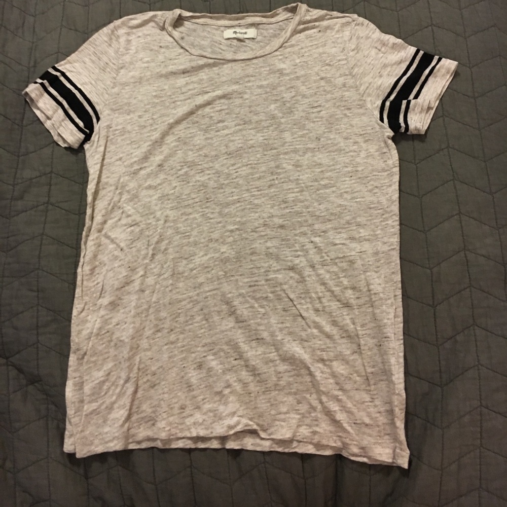 Madewell 100% linen t shirt w stripes on sleeves.