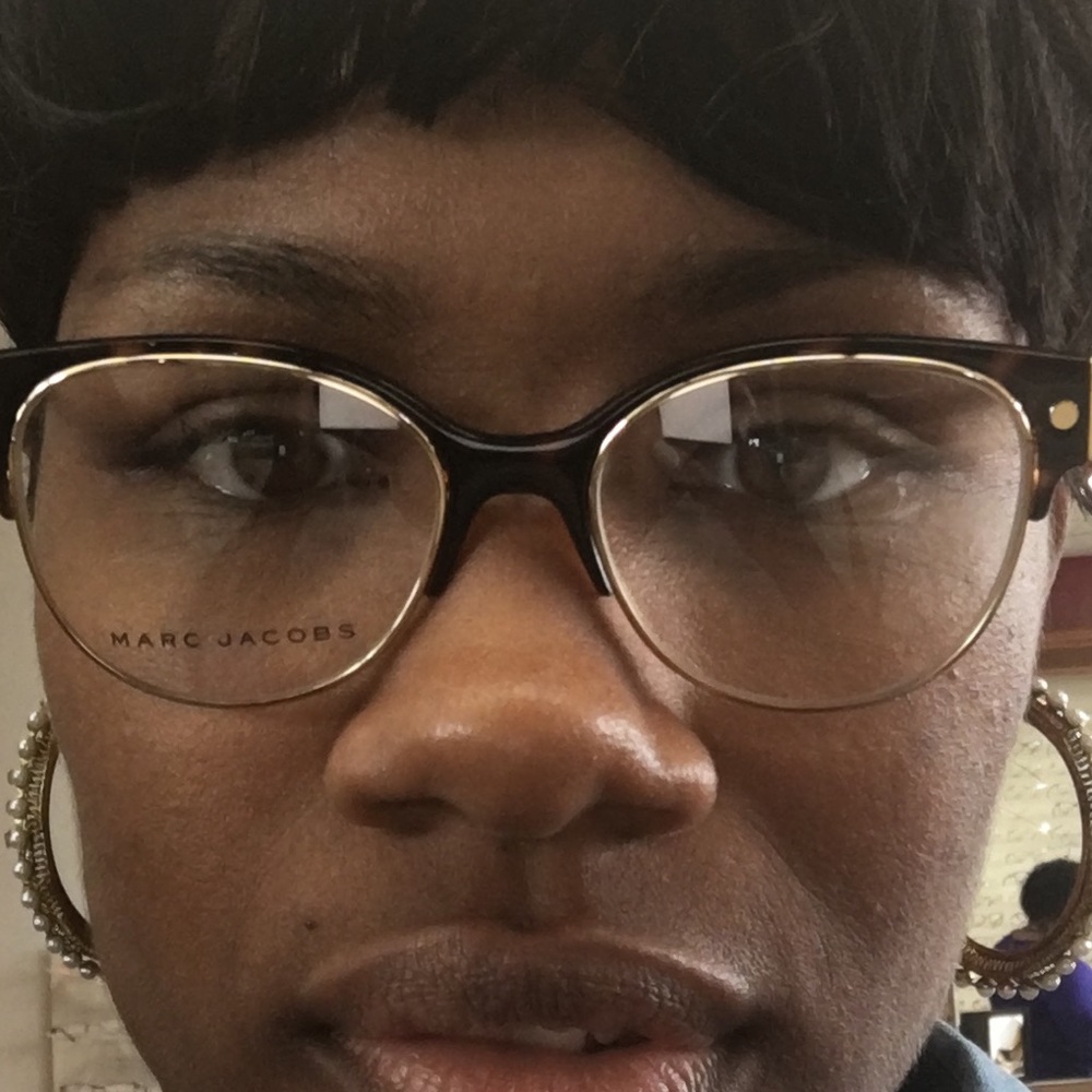 Meet your Posher, Whitney