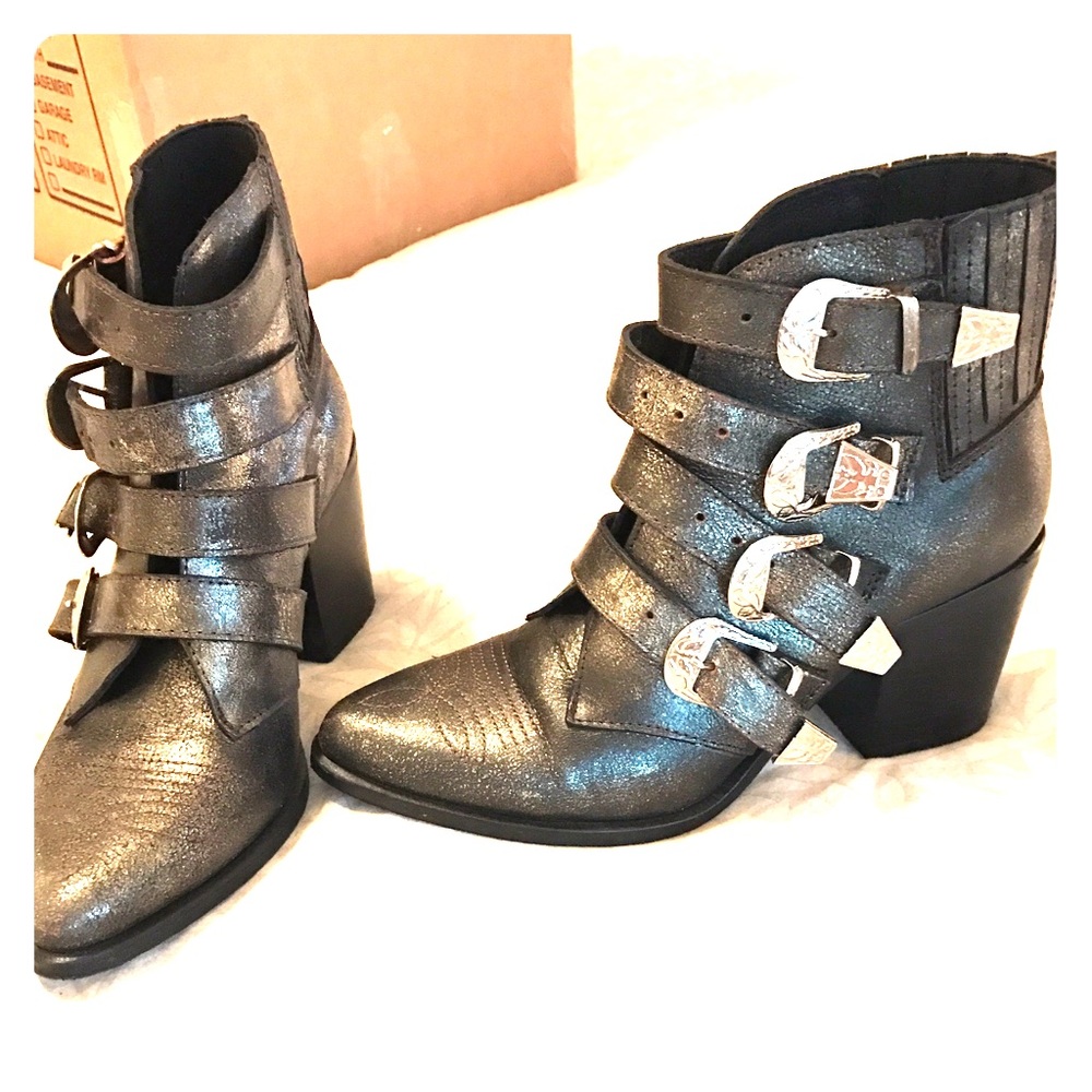 Steve Madden Prairie Boot