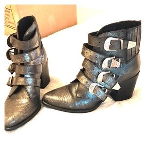 Steve Madden Prairie Boot