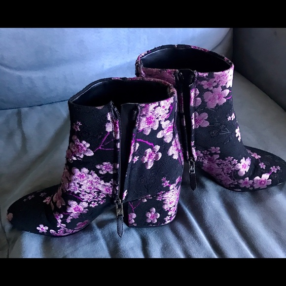 Sam Edelman booties - Picture 6 of 8