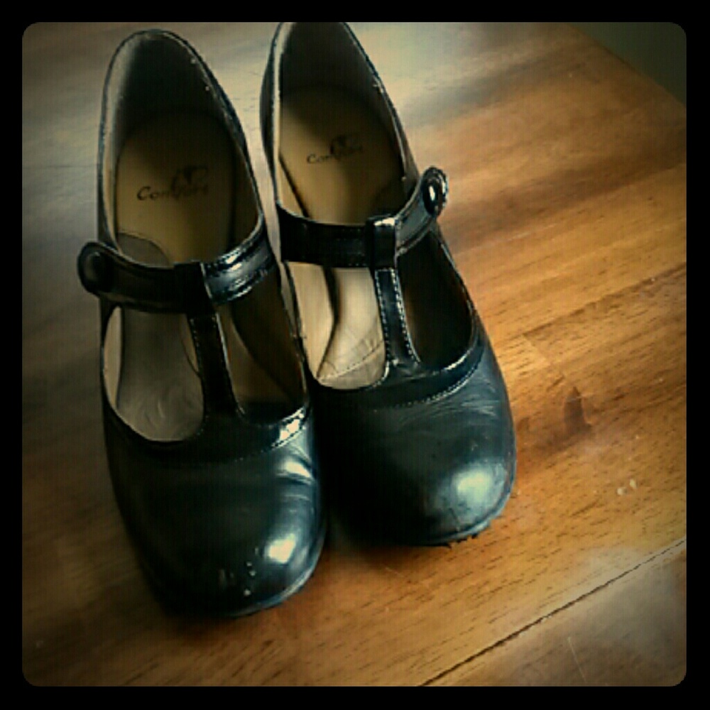 ILoveComfort black T-strap heels